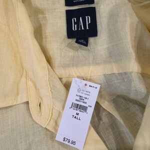 GAP Butter Yellow 100 % Linen Button-Up NWT size M Tall
